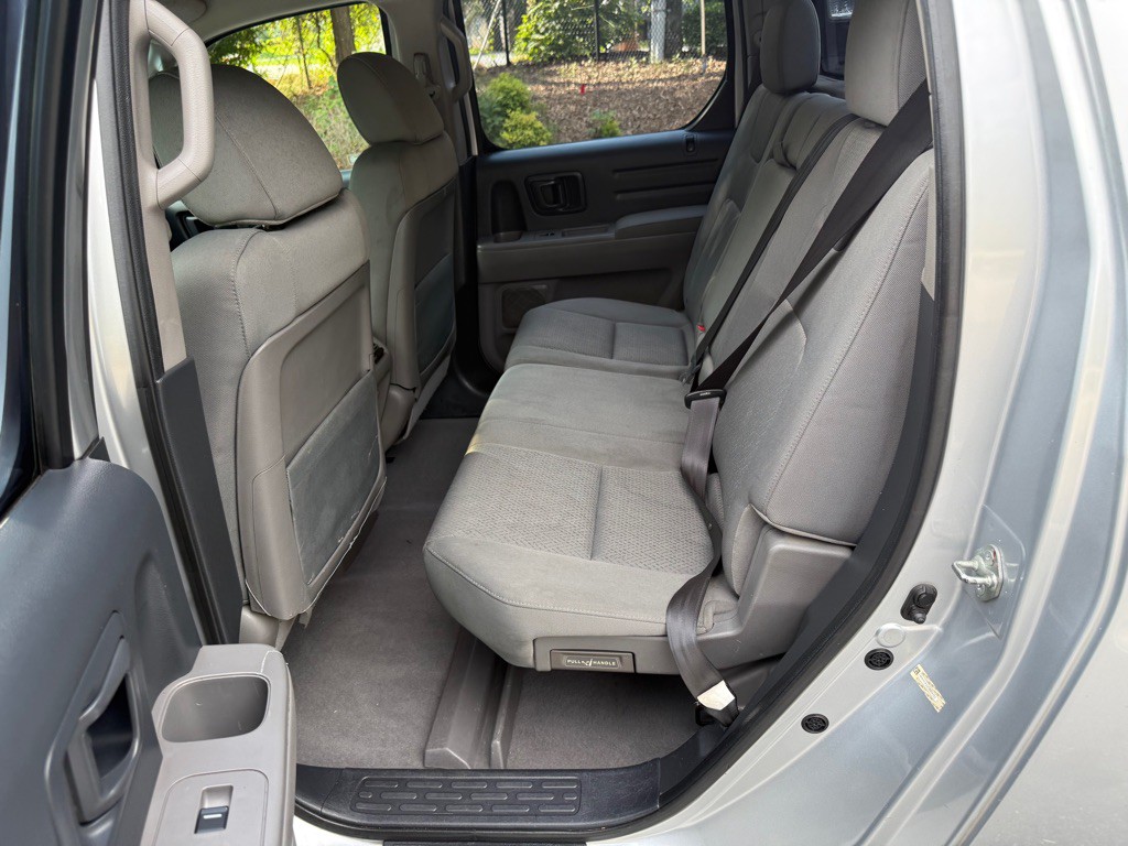 2012 Honda Ridgeline Image 16