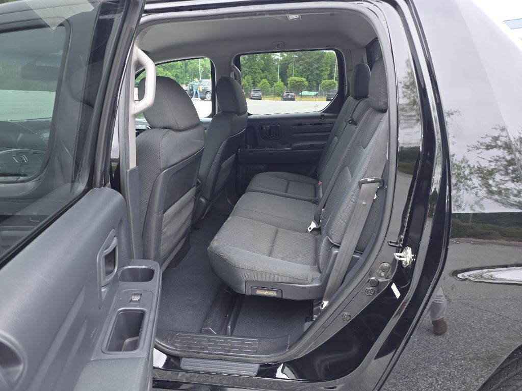 2014 Honda Ridgeline Image 12