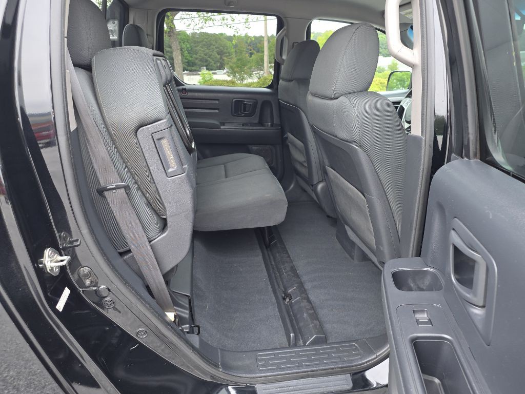 2014 Honda Ridgeline Image 17