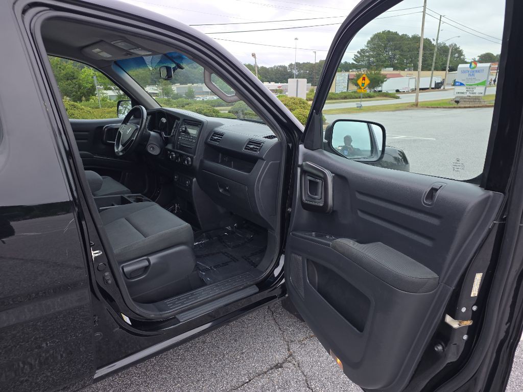 2014 Honda Ridgeline Image 19
