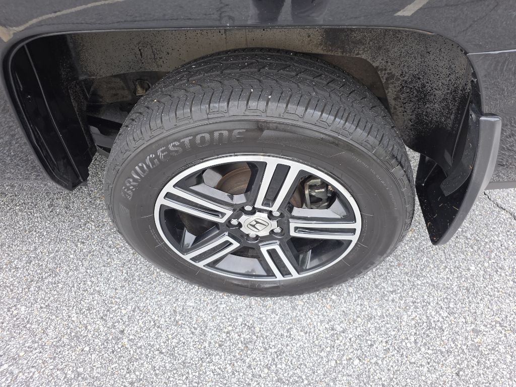 2014 Honda Ridgeline Image 24