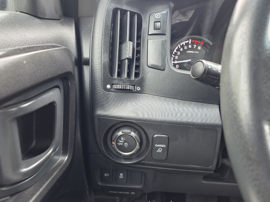 2014 Honda Ridgeline Image 36