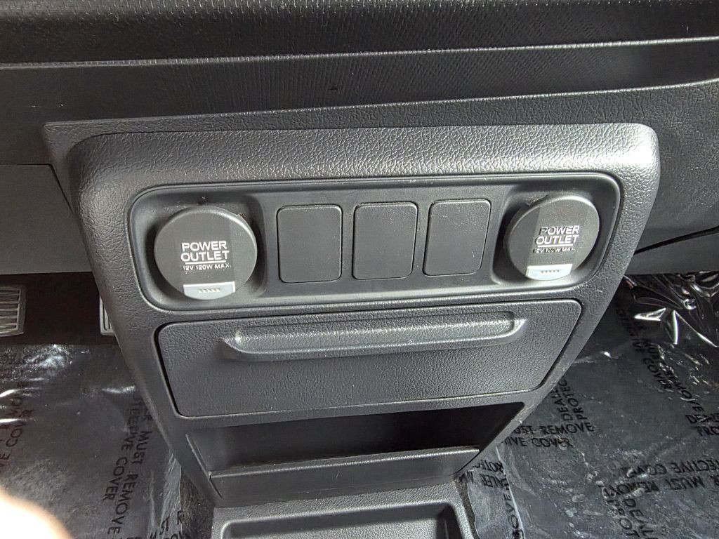 2014 Honda Ridgeline Image 40