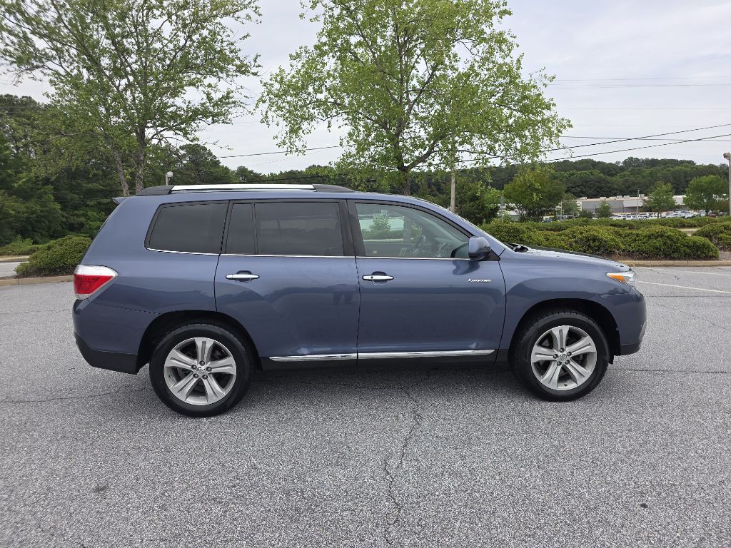 2013 Toyota Highlander Image 8