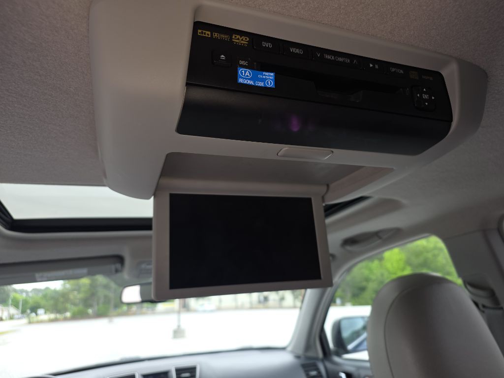 2013 Toyota Highlander Image 48