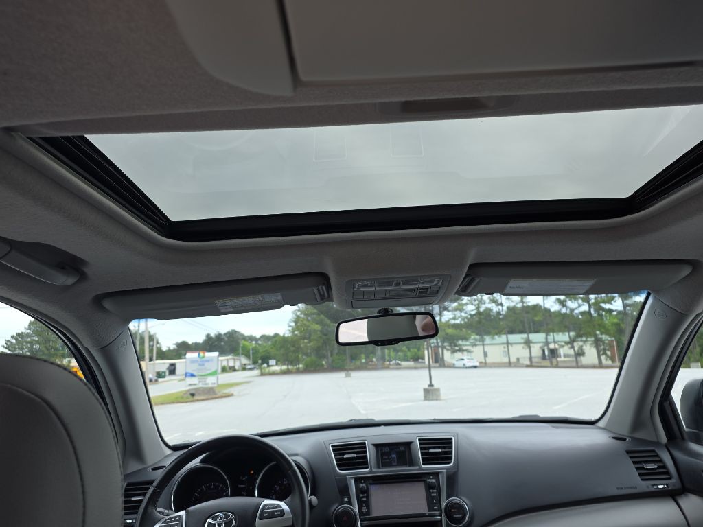 2013 Toyota Highlander Image 49