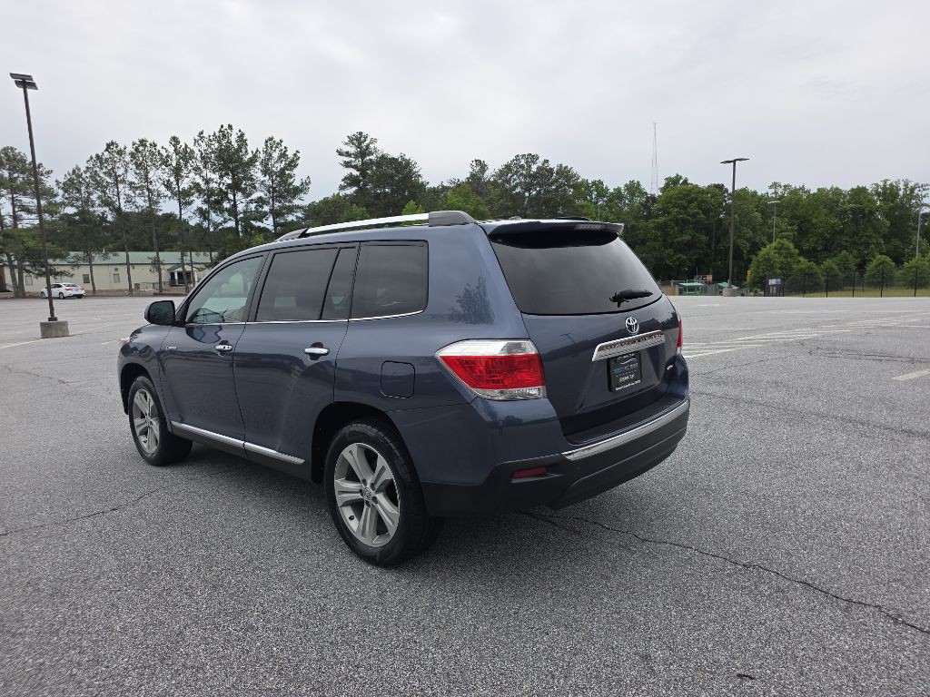 2013 Toyota Highlander Image 5