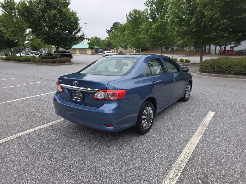 2013 Toyota Corolla Image 7