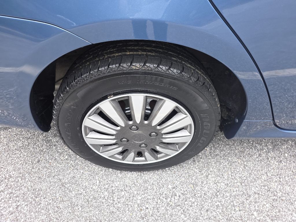 2013 Toyota Corolla Image 21