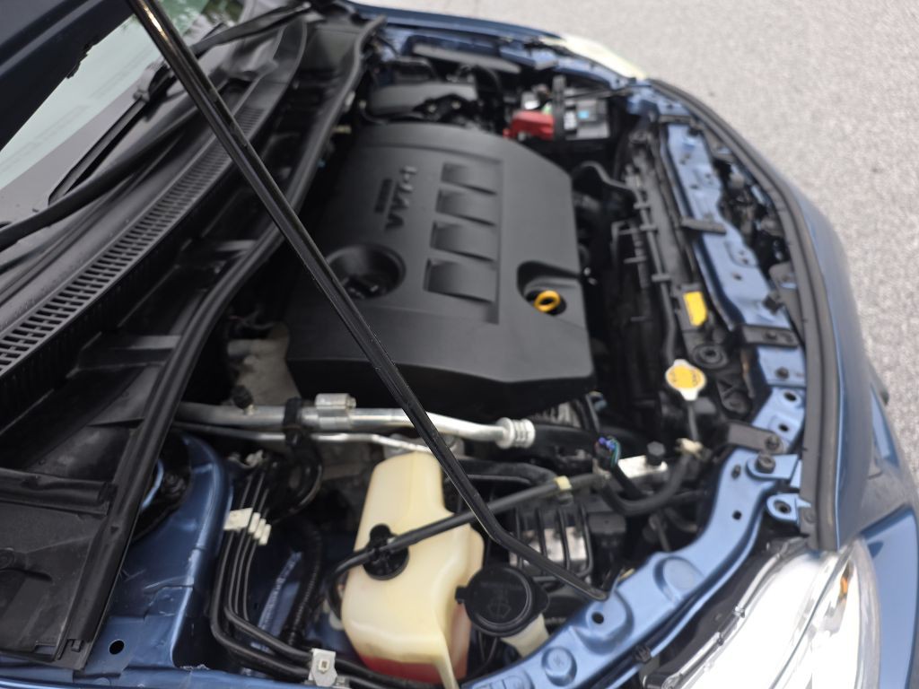 2013 Toyota Corolla Image 26
