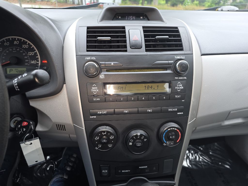 2013 Toyota Corolla Image 31