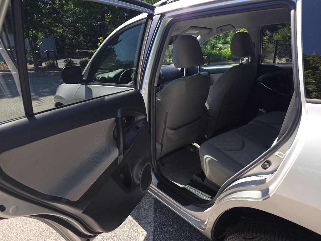 2012 Toyota Rav4 Image 10