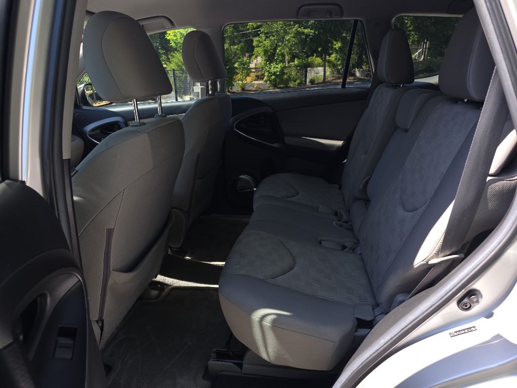 2012 Toyota Rav4 Image 11