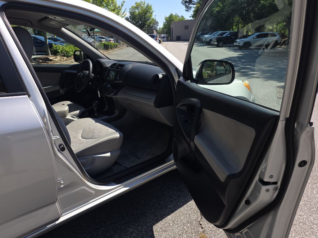 2012 Toyota Rav4 Image 17