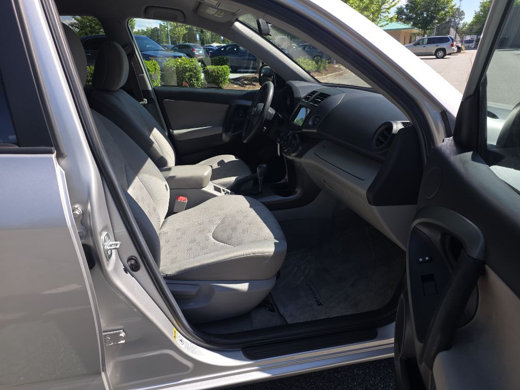 2012 Toyota Rav4 Image 18
