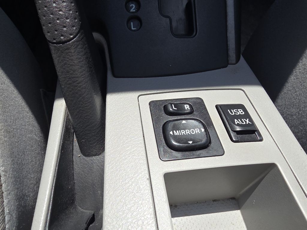 2012 Toyota Rav4 Image 38