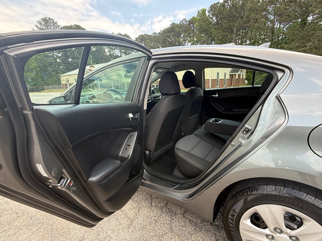 2016 Kia Forte Image 11