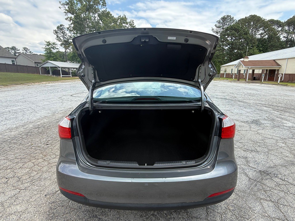 2016 Kia Forte Image 12