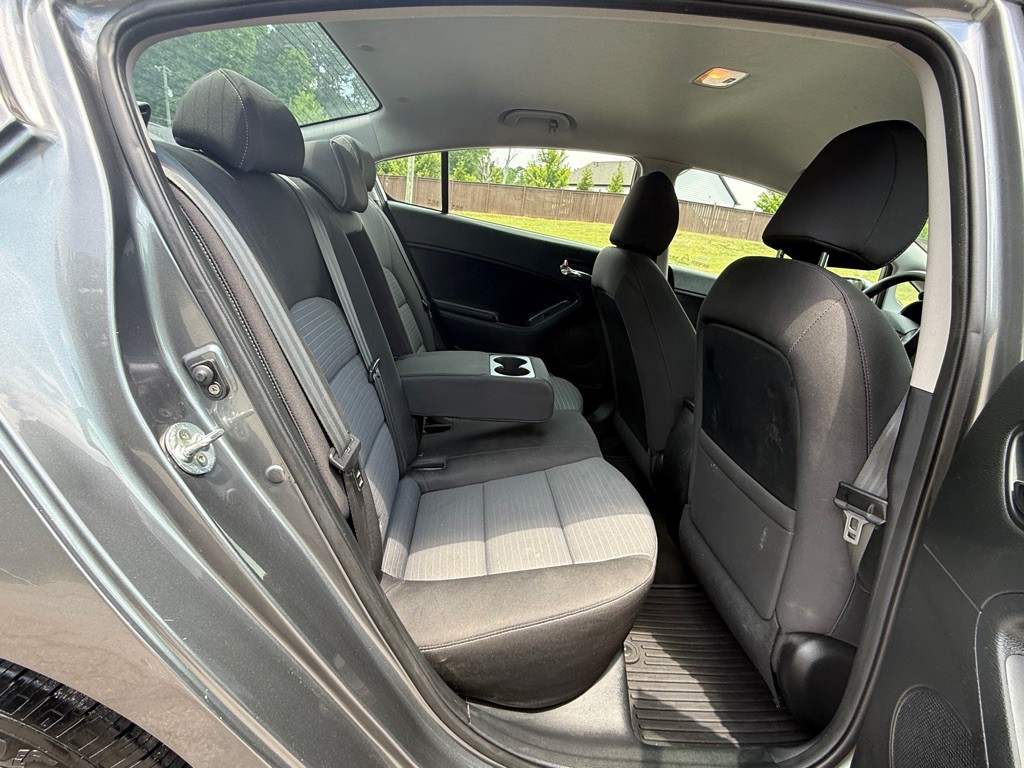 2016 Kia Forte Image 14