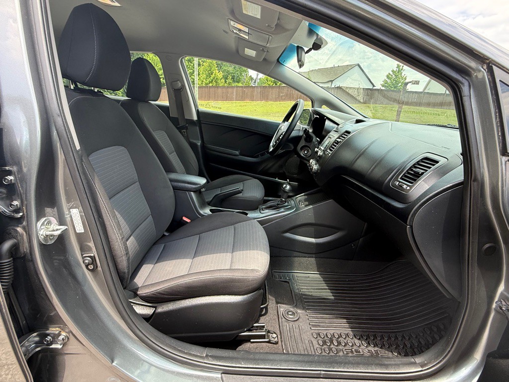 2016 Kia Forte Image 16