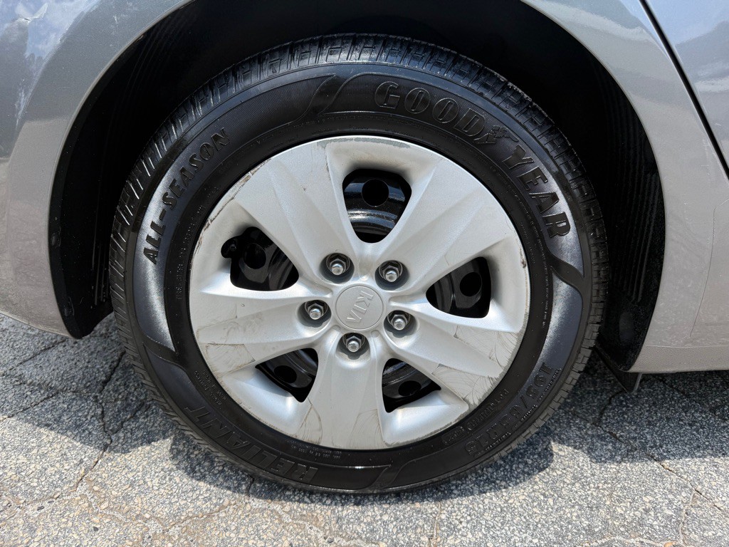 2016 Kia Forte Image 20