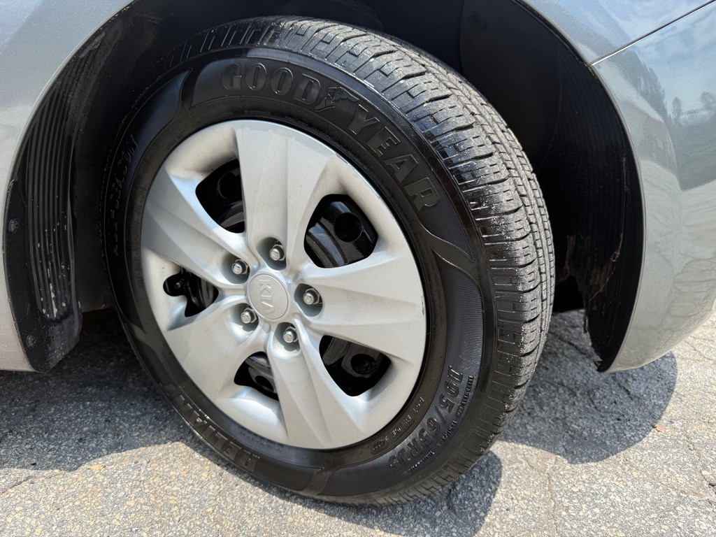 2016 Kia Forte Image 21
