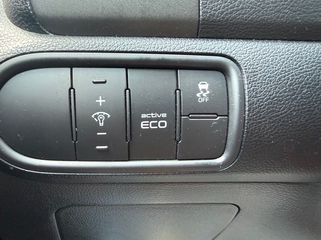 2016 Kia Forte Image 35