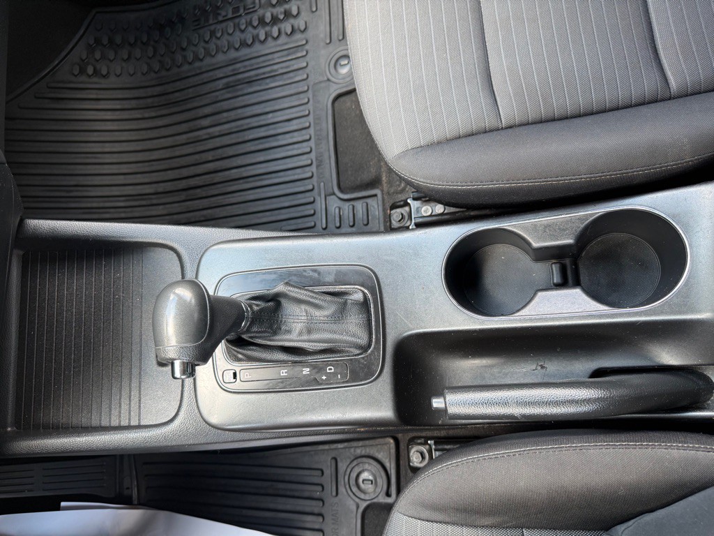 2016 Kia Forte Image 42