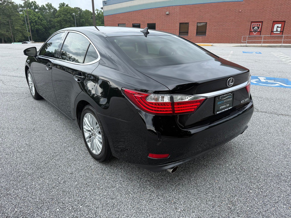 2013 Lexus ES Image 5