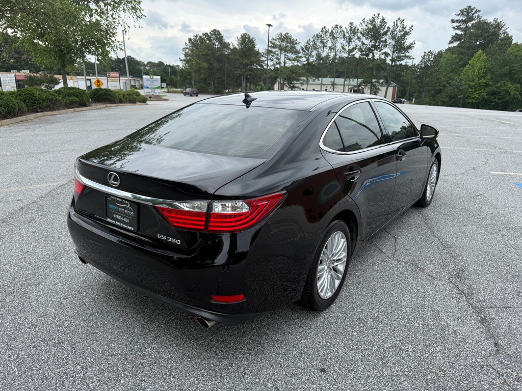 2013 Lexus ES Image 9