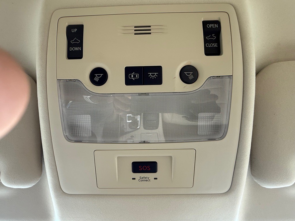 2013 Lexus ES Image 48