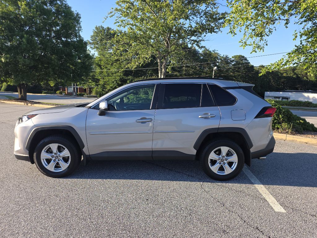2020 Toyota Rav4 Image 4