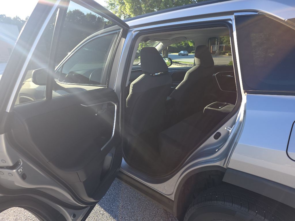 2020 Toyota Rav4 Image 11