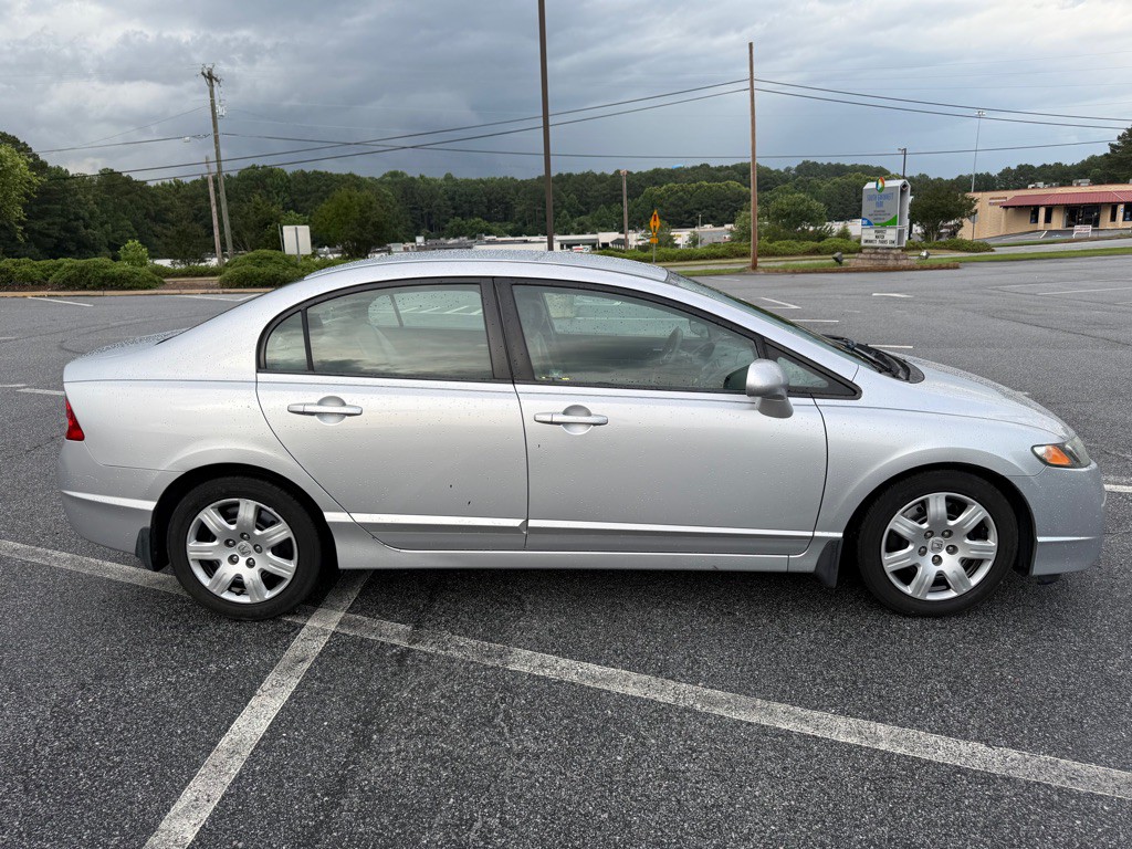 2011 Honda Civic Image 8