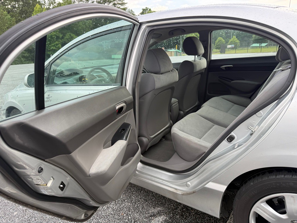 2011 Honda Civic Image 11