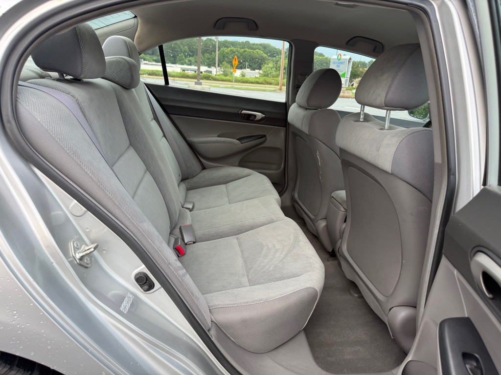 2011 Honda Civic Image 17