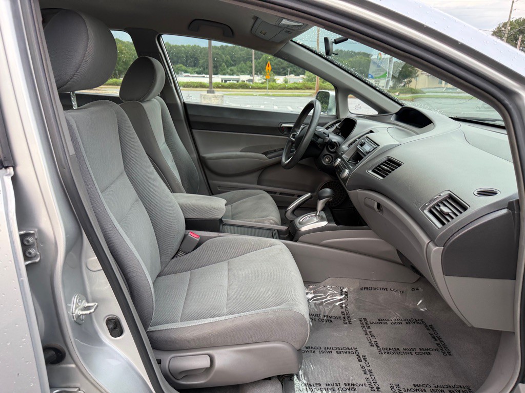 2011 Honda Civic Image 19