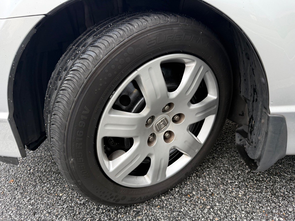 2011 Honda Civic Image 21