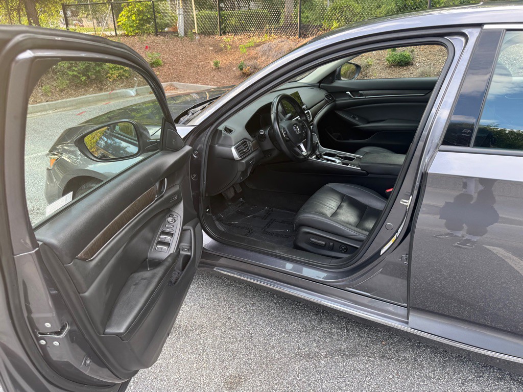 2019 Honda Accord Image 9