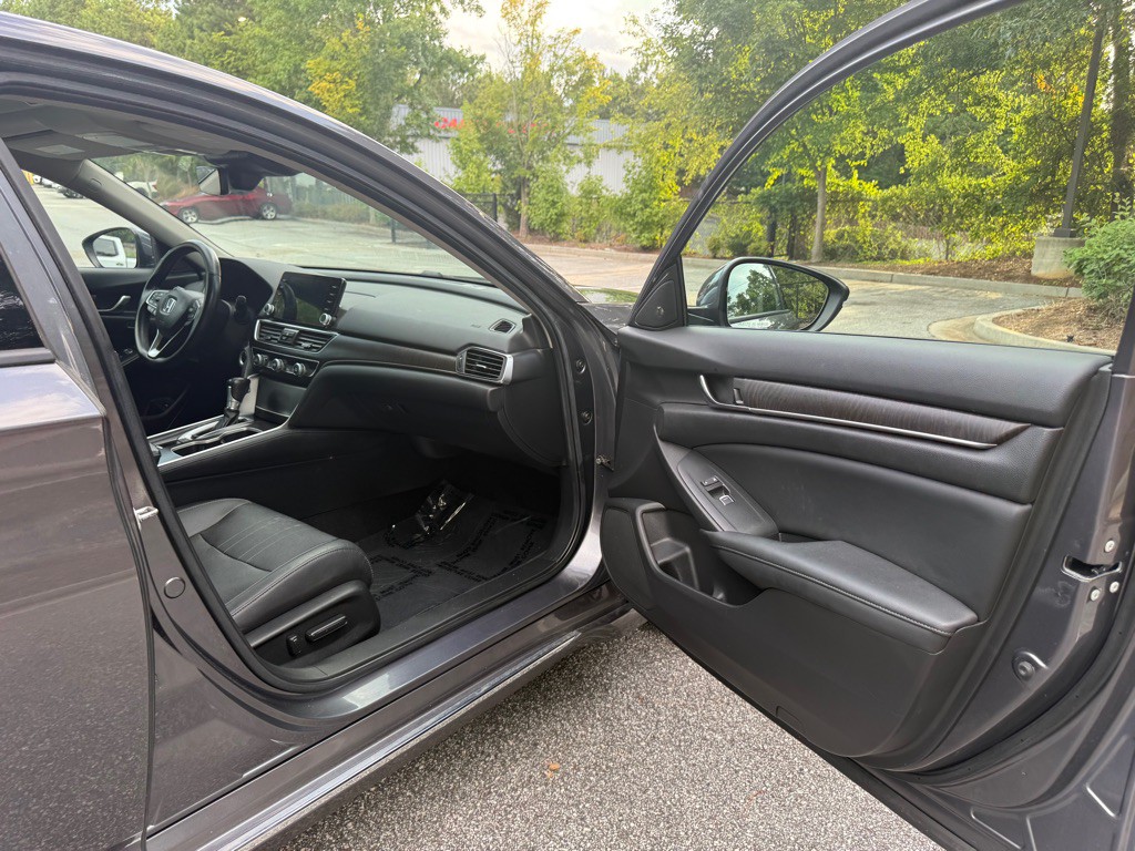 2019 Honda Accord Image 16