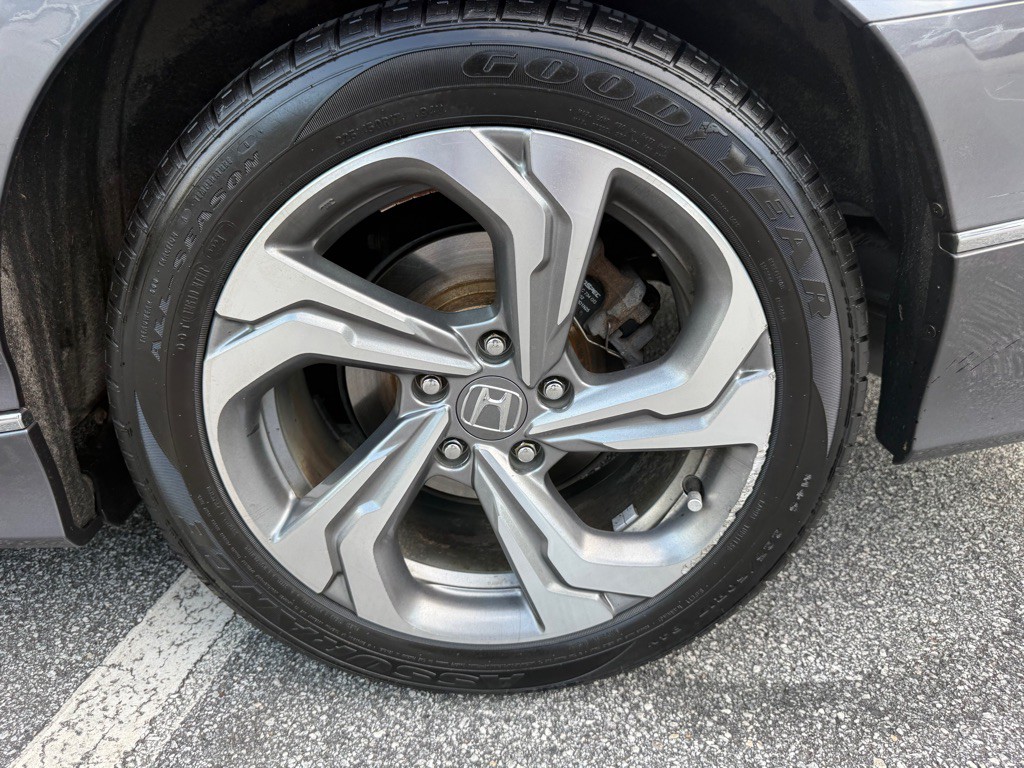 2019 Honda Accord Image 19