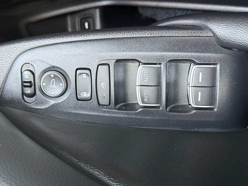 2019 Honda Accord Image 35