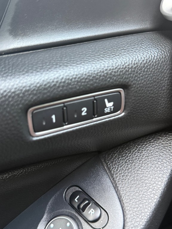 2019 Honda Accord Image 36