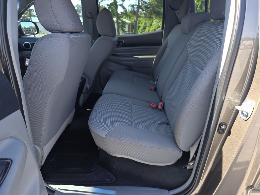 2013 Toyota Tacoma Image 11