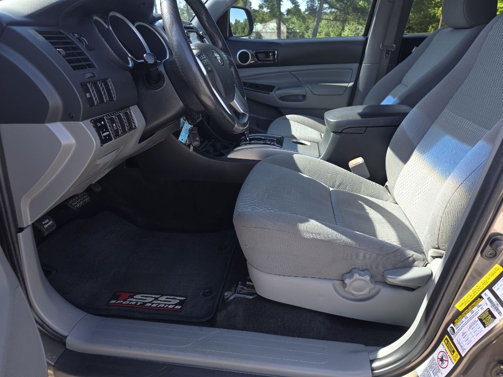 2013 Toyota Tacoma Image 12