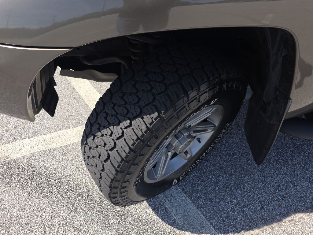 2013 Toyota Tacoma Image 21