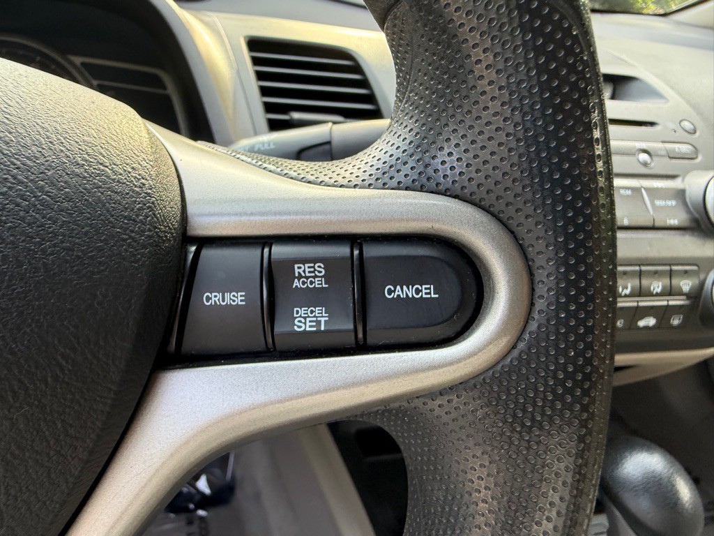2011 Honda Civic Image 28