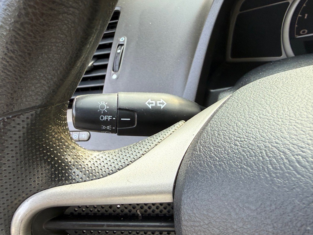 2011 Honda Civic Image 30
