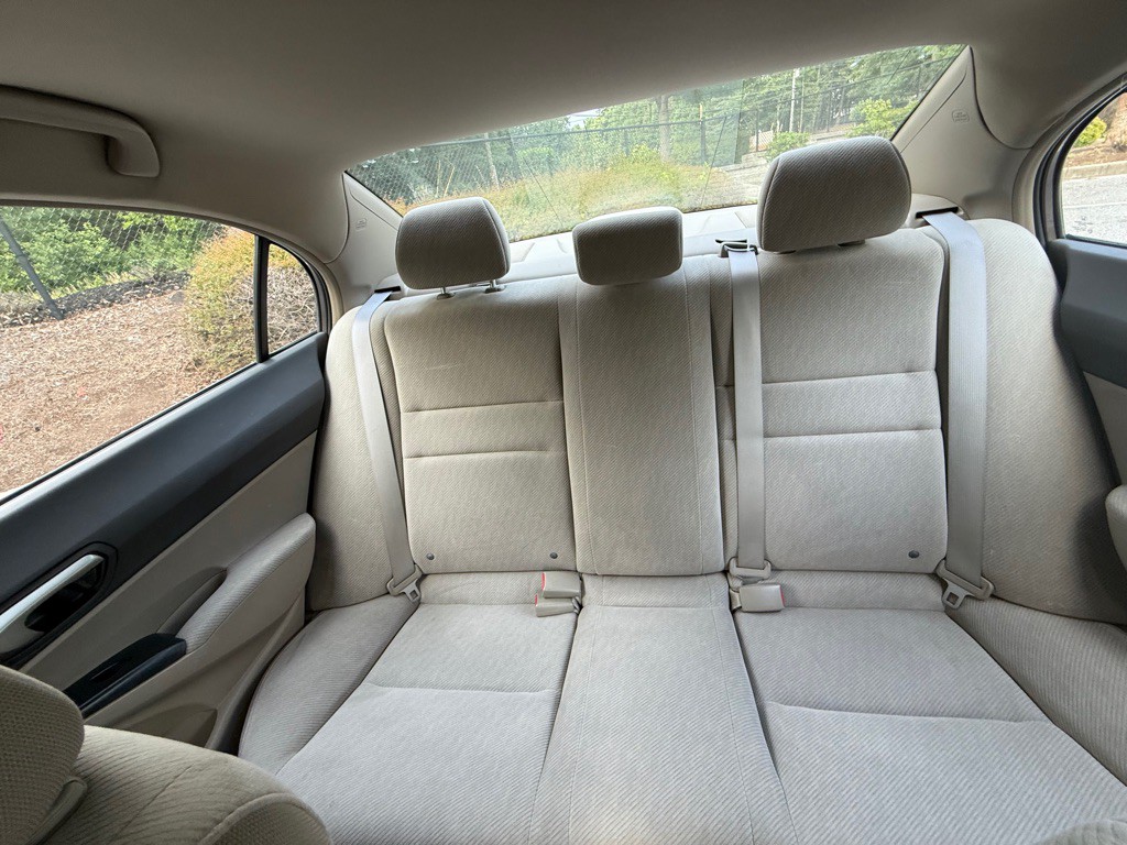 2011 Honda Civic Image 38