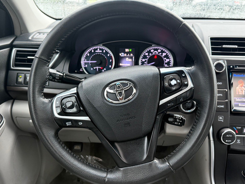 2017 Toyota Camry Image 30